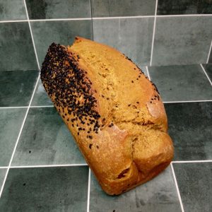 Pan de Calabaza con Curry y Sésamo Negro (950 gr. aprox.)