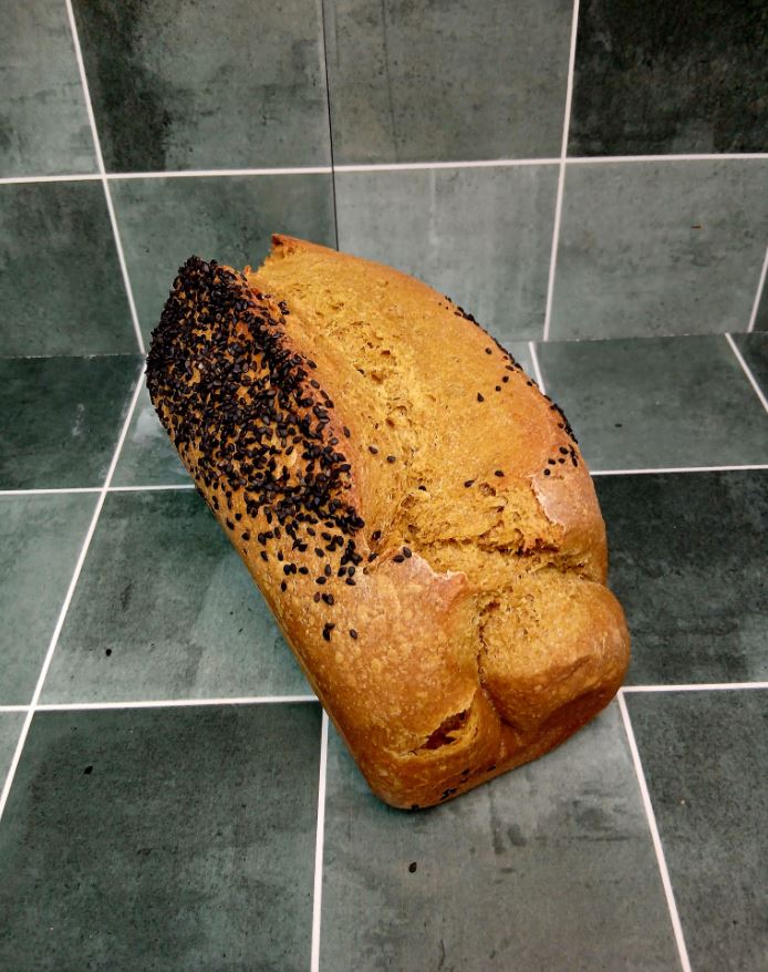 Pan de Calabaza con Curry y Sésamo Negro (950 gr. aprox.)